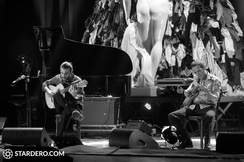 21 Strings Duo